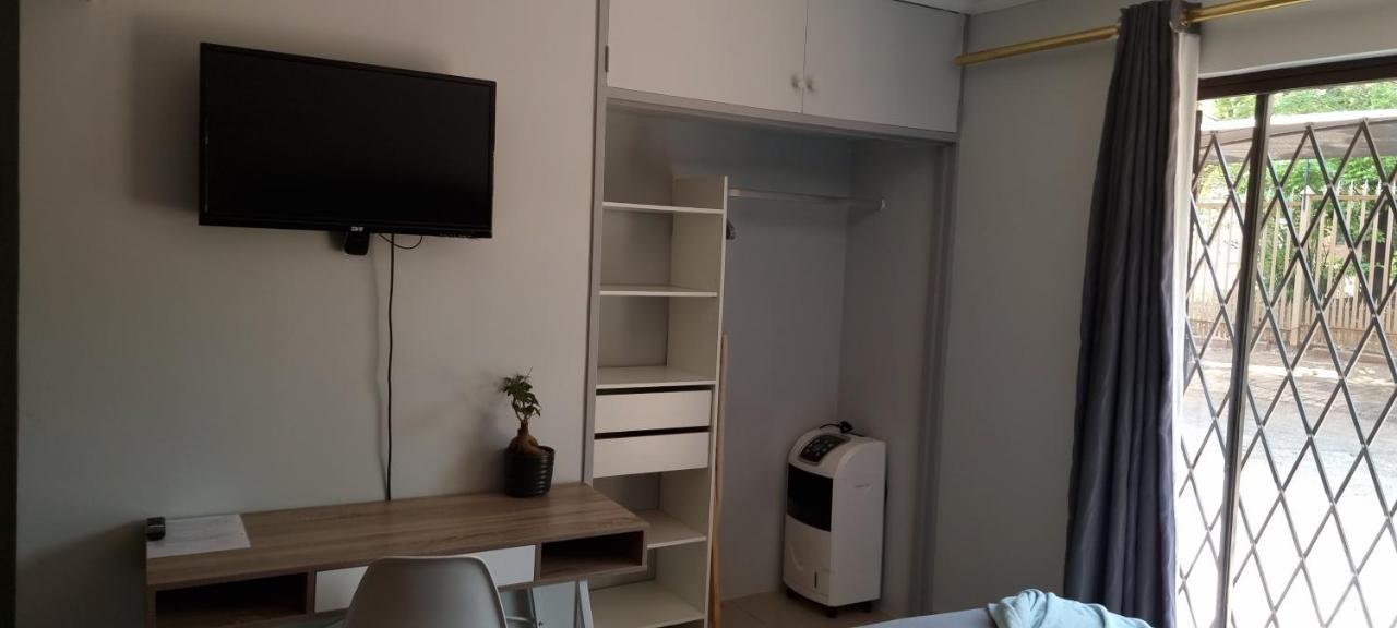 Atterbury Self Catering Studios Pretoria-Noord Εξωτερικό φωτογραφία